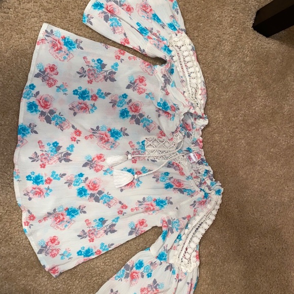 Blouse - Picture 2 of 4